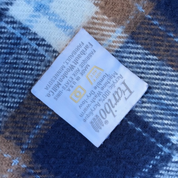 Vintage Faribo Plaid Blanket with Tassels - Picture 4 of 6